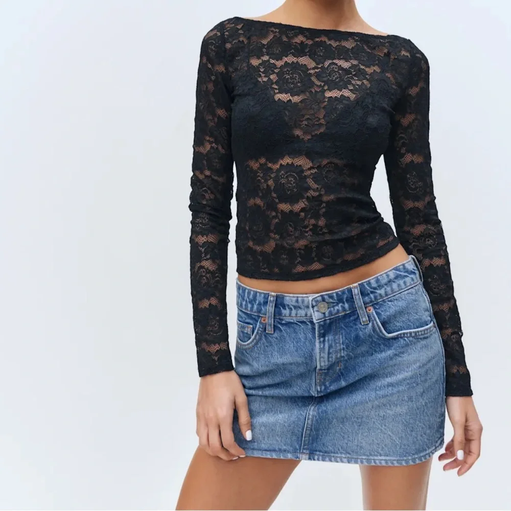 NEW with tags, Reformation Adriano Lace Knit Top – Black
